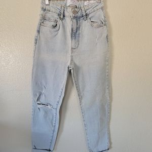 Cotton On Strech Mom Jeans BRAND NEW NEVER USED SIZE 4